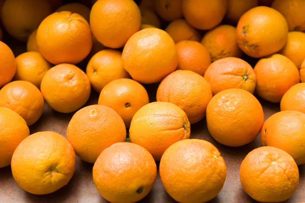 fresh oranges